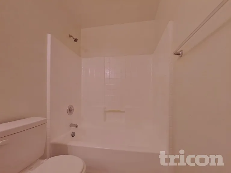 2114 S 114th Ln — Photo 15