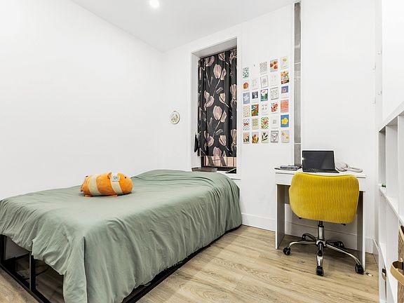 4th image of 303 Broome St APT 10
