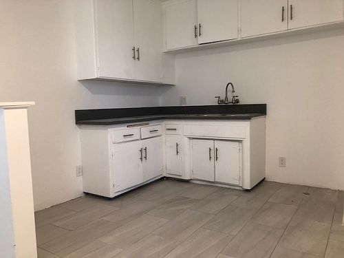 3rd image of 2111 W Florence Ave APT 04