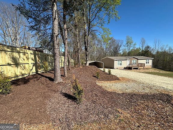 3rd image of 183 Aspen Ln