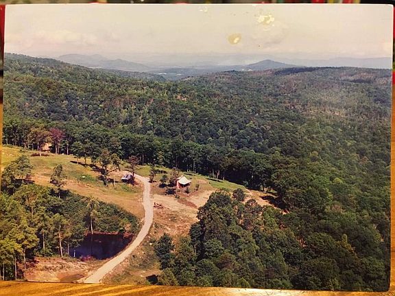 3rd image of 986 Chumley Mountain