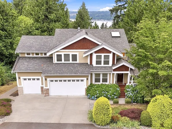 451 211th Avenue NE, Sammamish, WA 98074