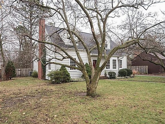 3rd image of 304 Wesley Ave