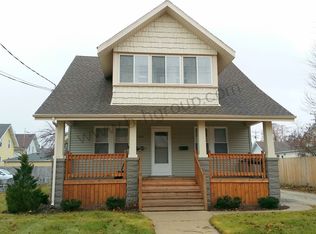 1313 73rd St, Kenosha, WI 53143