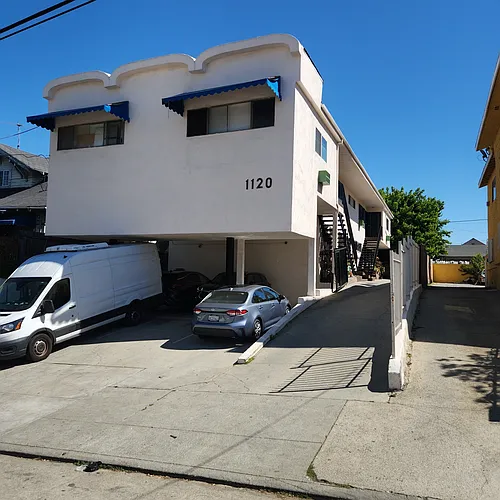 1120 S Harvard Blvd #6 Photo 1