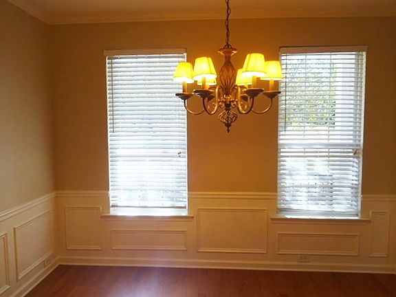 3rd image of 1912 Ashwood Grove Dr