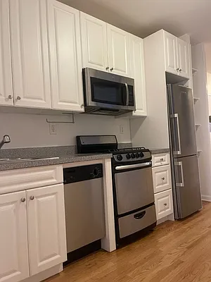 Rented by Living New York | media 13