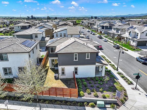 3rd image of 2432 Artisan Way