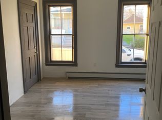 50-52-52 Vrooman Ave #11, Amsterdam, NY 12010