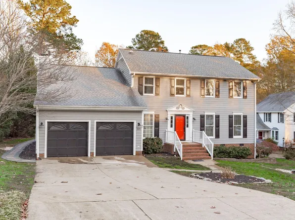 205 Youngsford Ct, Cary, NC 27513