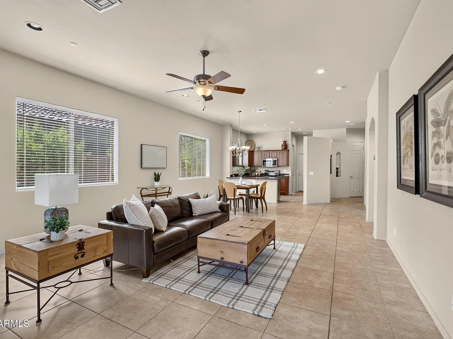 3 bed, 2.0 bath, 1643 sqft, $2,575 — Photo 2