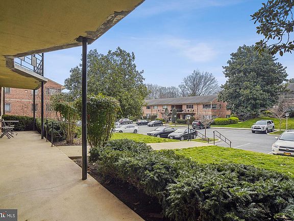 3rd image of 5005 Sentinel Dr APT 33
