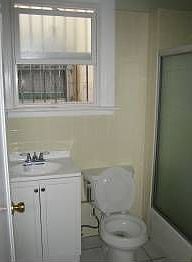 5th image of 1137 Mendell St