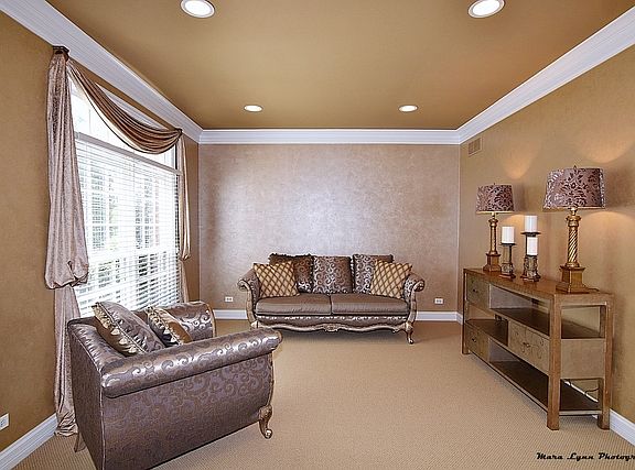 4th image of 1425 W Francis Cir