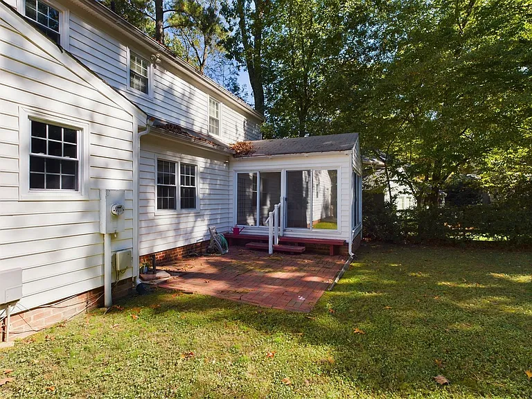 10211 Windbluff Dr — Photo 43