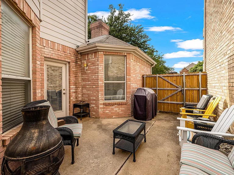 6011 Barrington Ct — Photo 26