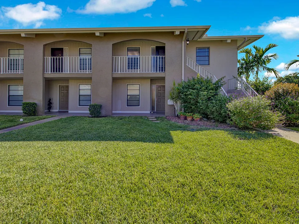 145 Cypress Way E #D-4