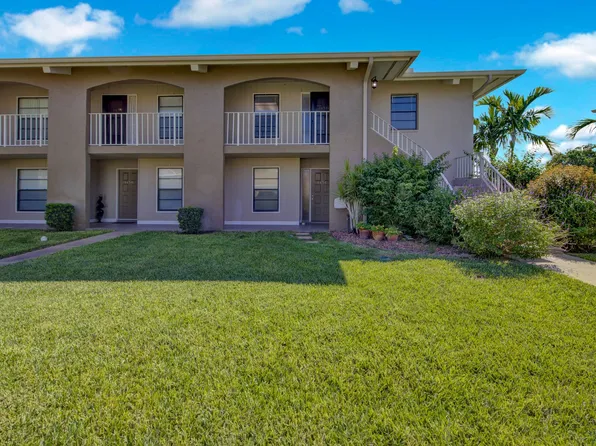 145 Cypress Way E #D-4, Naples, FL 34110