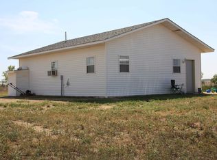 22 Sunrise Estates Rd, Watford City, ND 58854