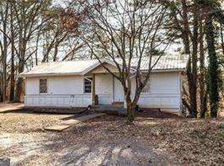 251 E Killian St, Canton, GA 30114