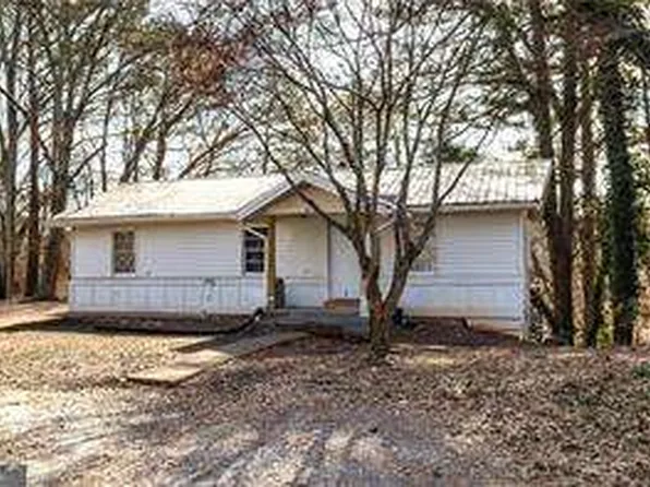 251 E Killian St, Canton, GA 30114