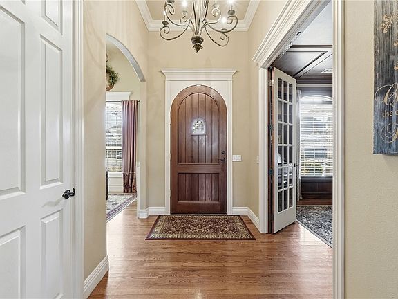 3rd image of 5200 SW Ridge Mont Rd