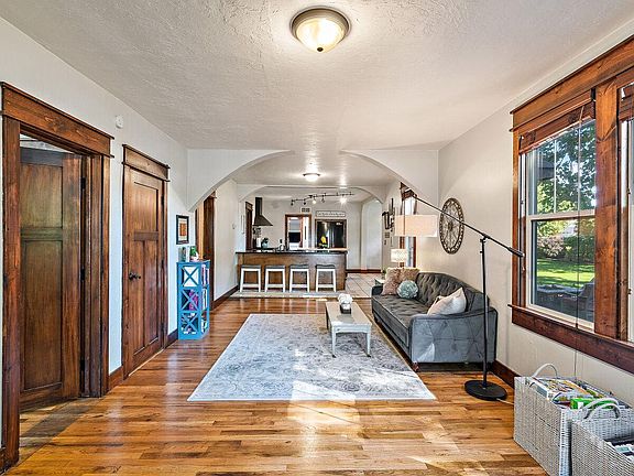 5th image of 2400 N 36th St