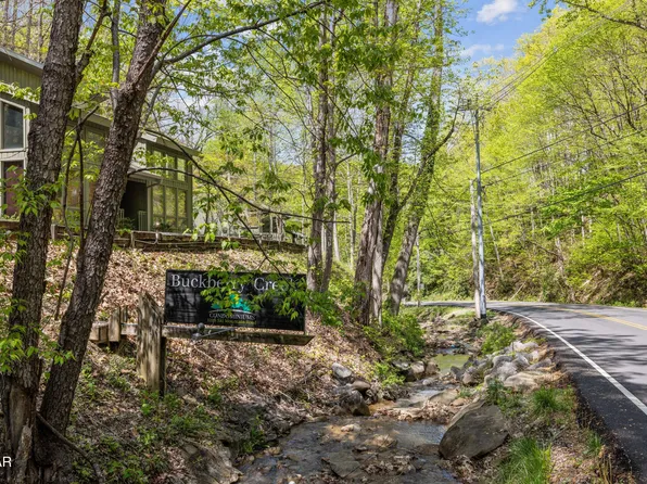 1228 Ski Mountain Rd #C1, Gatlinburg, TN 37738