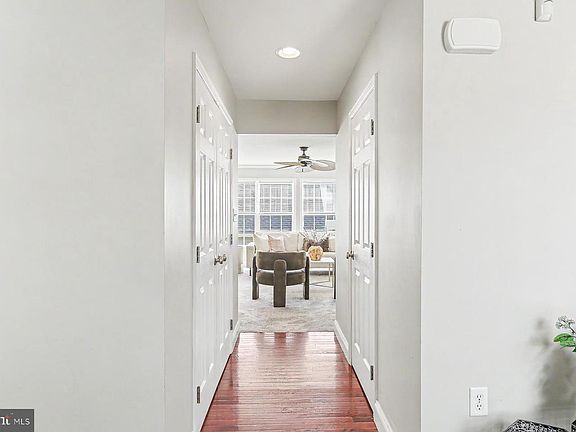 4th image of 1004 Ashworth St