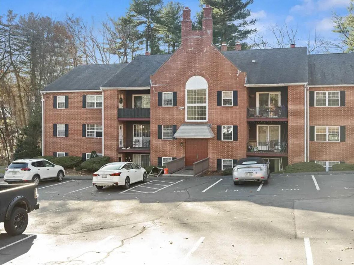 1 Louisburg Sq APT 3, Nashua, NH 03060 Zillow