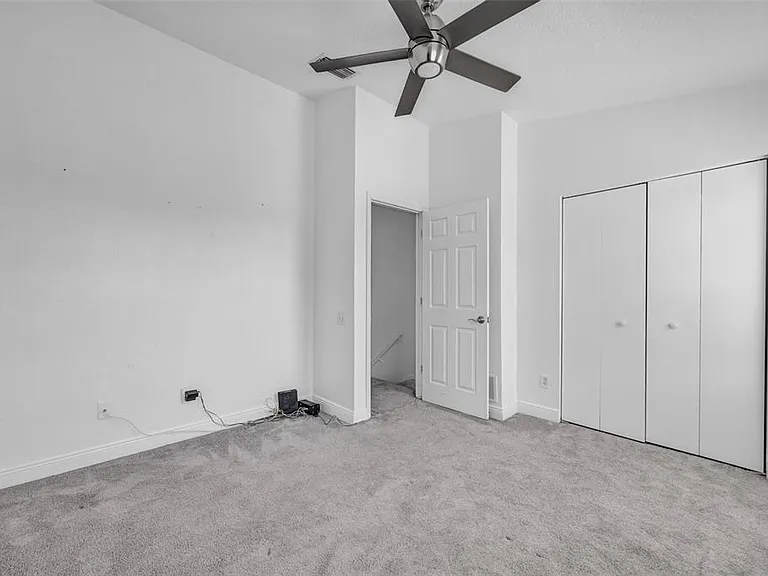 6127 Bayside Key Dr — Photo 34