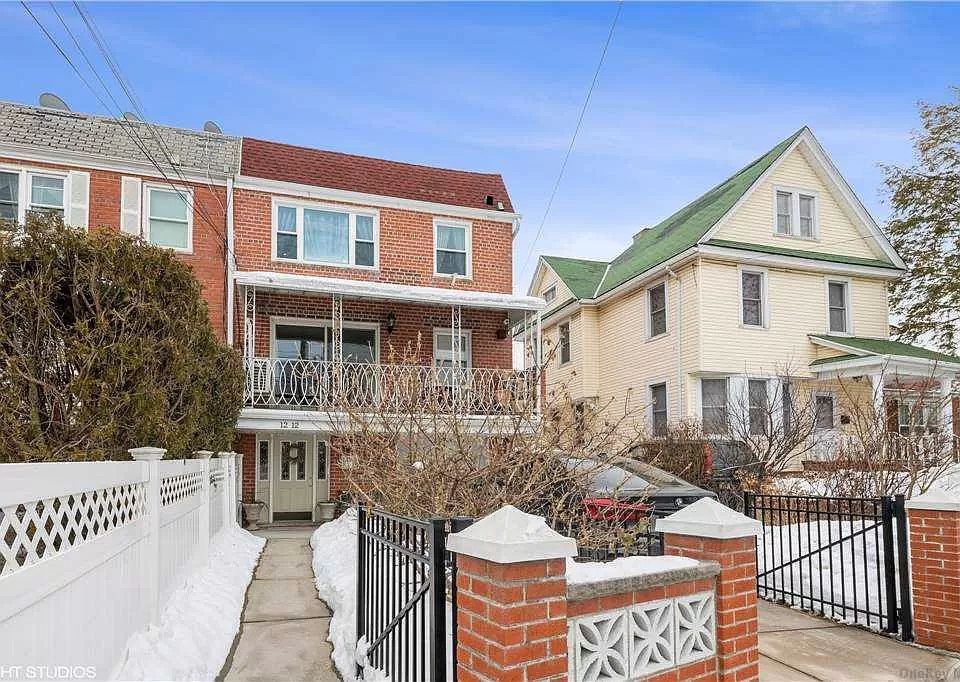 1st image of 12-12 122nd Blvd