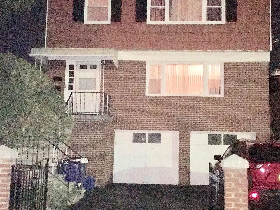 1st image of 23 Duryea Ave #2