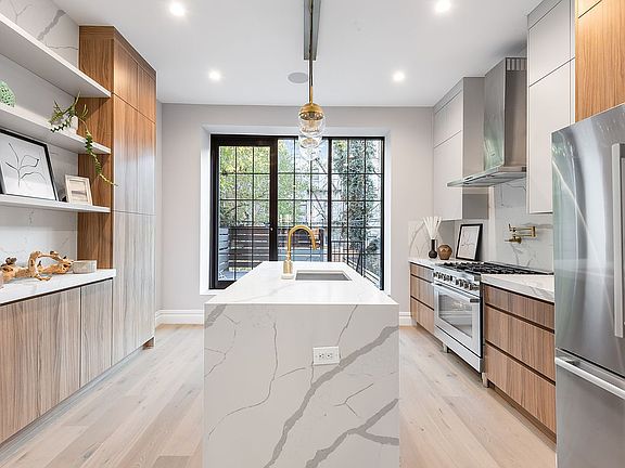 3rd image of 248 Clifton Pl