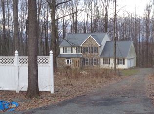 208 Deer Run Rd, Bechtelsville, PA 19505