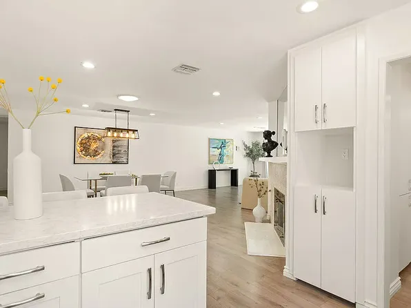 6648 Valley Circle Blvd, West Hills, CA 91307