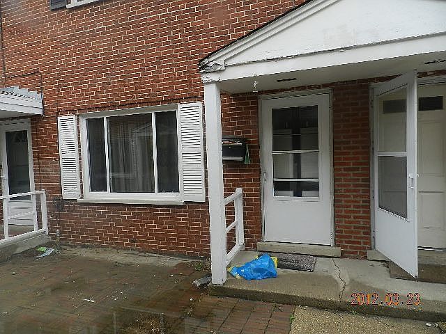 1st image of 1733 W Farwell Ave Unit F