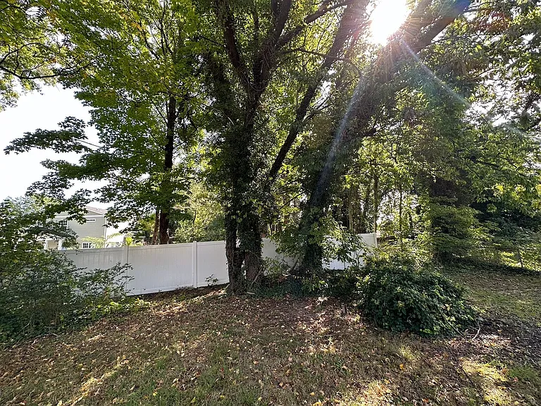 3303 Branch Ave — Photo 17