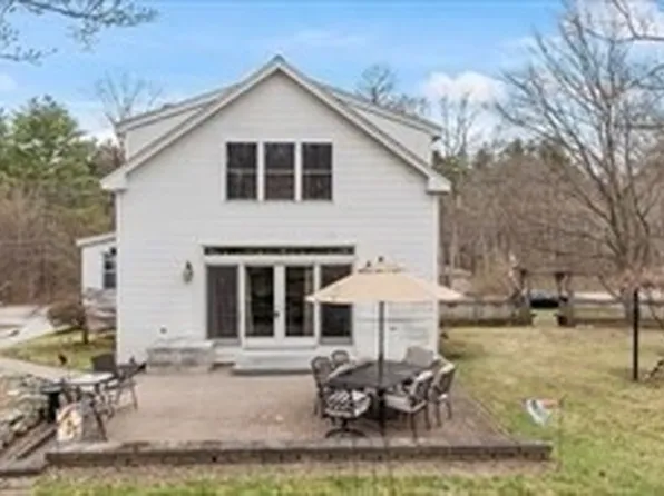346 Townsend Rd, Groton, MA 01450