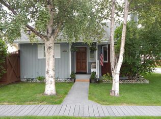 9800 Newhaven Loop, Anchorage, AK 99507