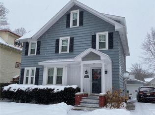 390 Rawlinson Rd, Rochester, NY 14617