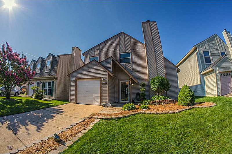 1st image of 4860 Cliffony Dr