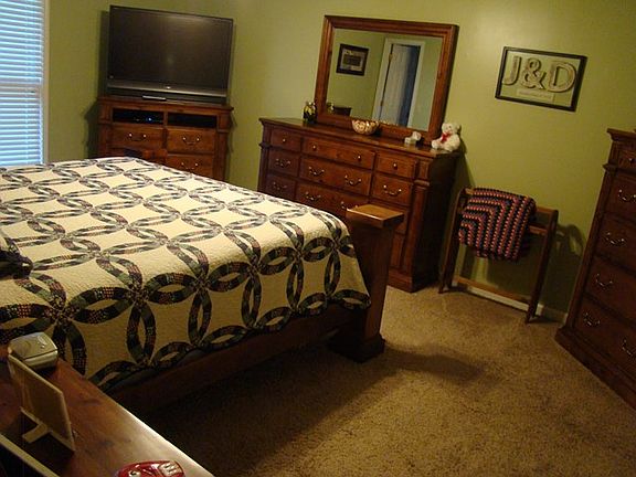 5th image of 905 Woodwinds Dr