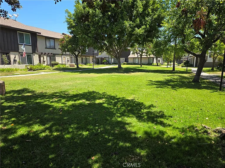 7040 Auburn Way — Photo 16
