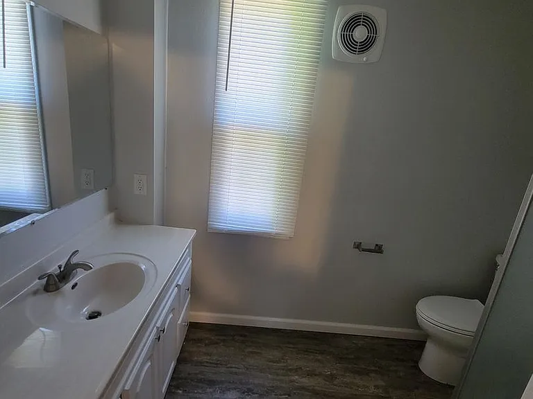 1000 Central Ave — Photo 10