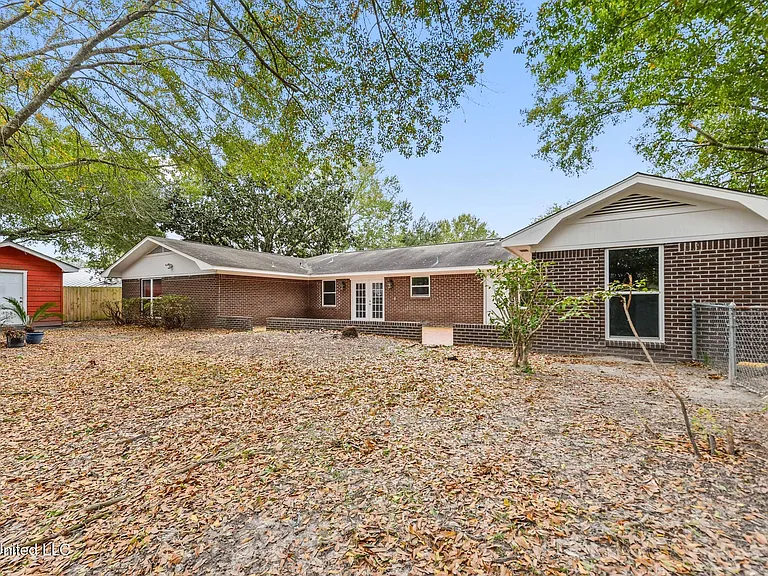 6104 Gruich Cir — Photo 28