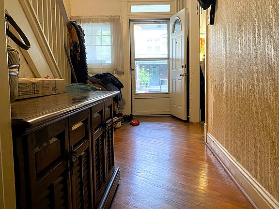 3rd image of 311 Maryland Ave