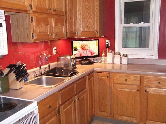 3rd image of 8720 Dublin Ct