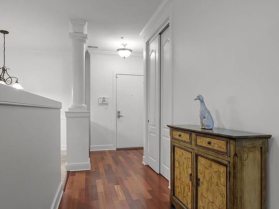 4th image of 2102 Meridian Blvd