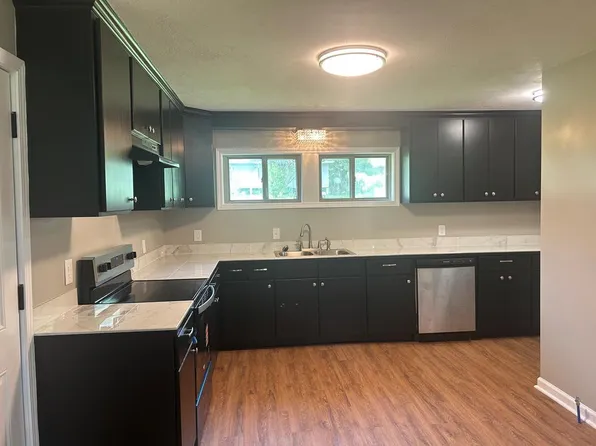 202 Amite St E, Osyka, MS 39657